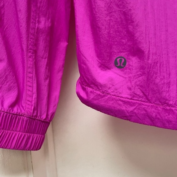 EUC Lululemon Hood Lite Packable Hooded Jacket Belt Bag - Picture 13 of 15